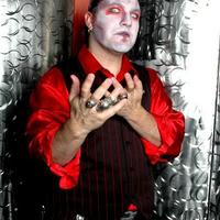 thomas@freakshowdeluxe.com TommyGunn